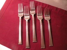Mikasa Avenue Frost Frosted Glossy Accents 4 Dinner Forks 1 Salad Fork