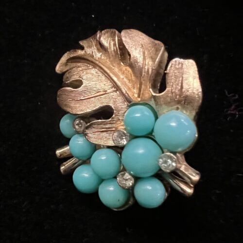 Vintage Crown Trifari Gold Tone Faux Turquoise Rhinestone Brooch & Earrings—577 - Picture 3 of 5