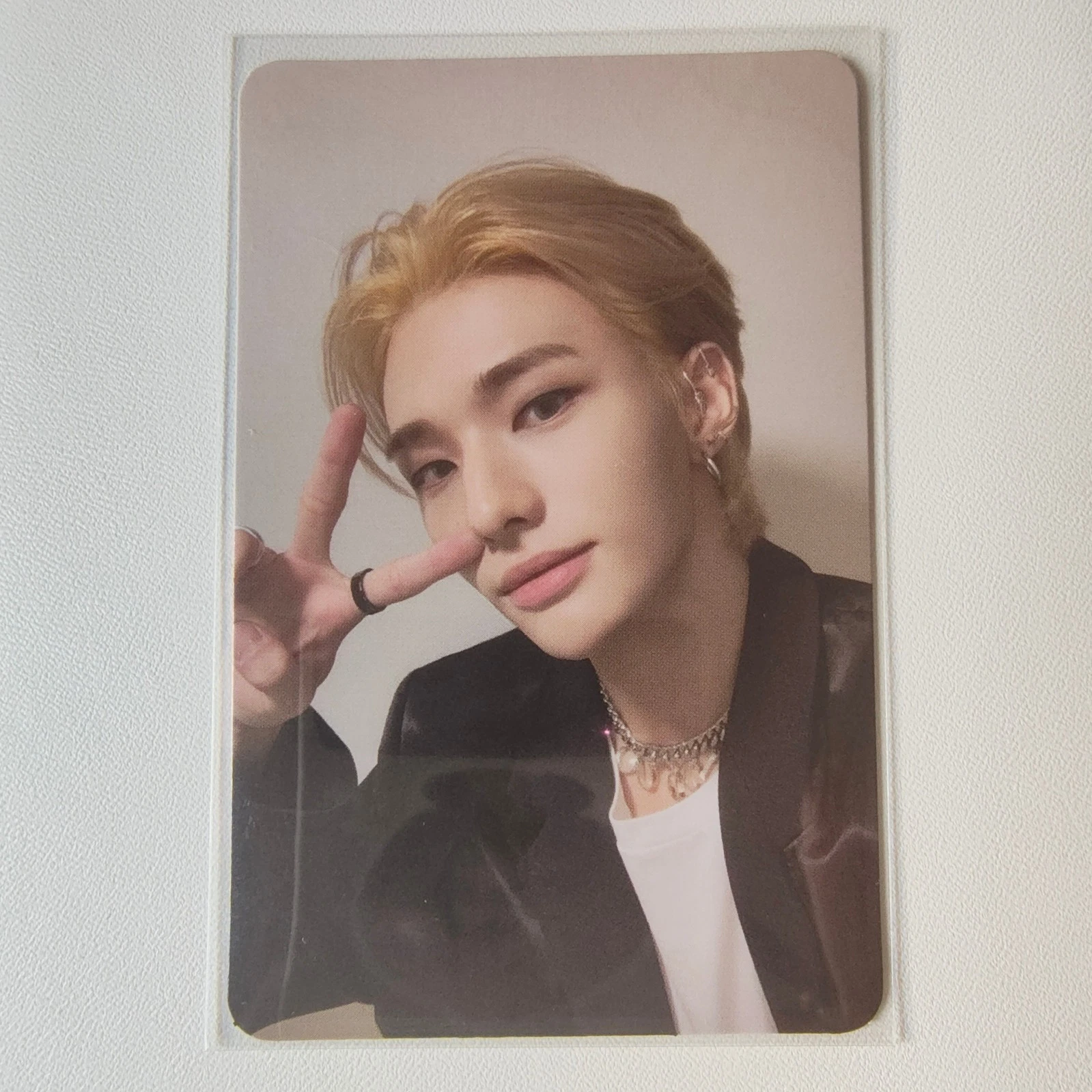 Hyunjin – ODDINARY core album photocard photocard