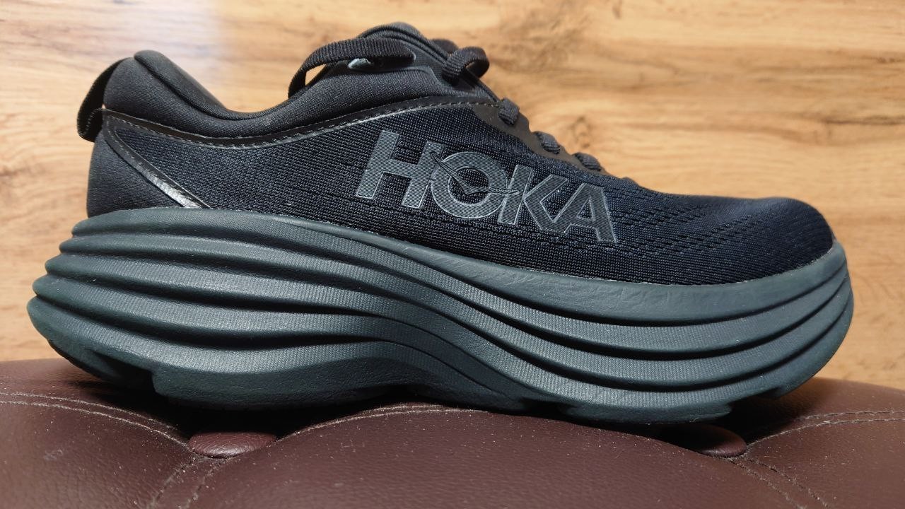 Hoka One One Bondi 8 Women’s Size 8 B 1127952- BBLC Triple Black Running Shoes