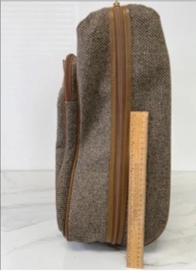 Vintage HARTMANN - Luggage Tweed/Leather Rolling Garment Bag- Beautiful Late 80s - Image 2 of 4