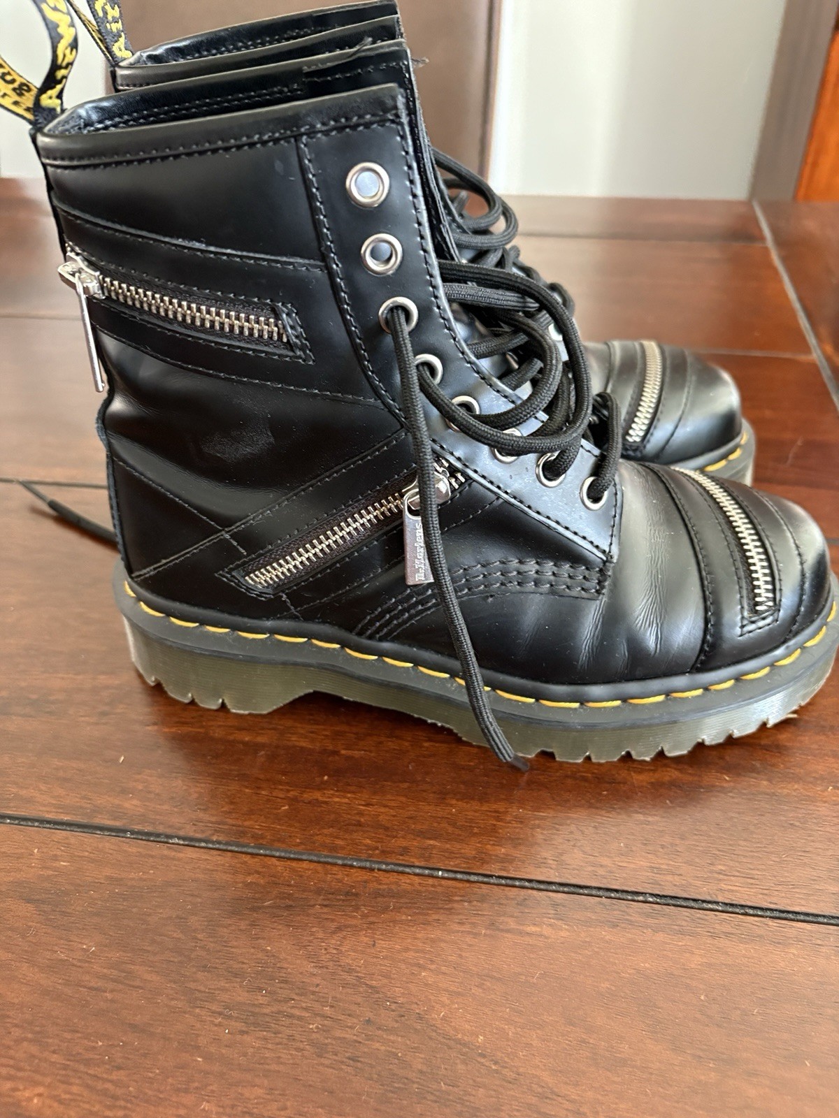 Dr Martens Zip Black Leather Boots size UK 4. **RARE** image 2