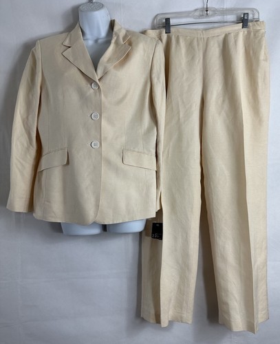 NWTs Le Suit Petite 12P 2 Piece Yellow 3 Button Long Sleeve Blazer Lined Pants