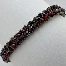 ANTIQUE VICTORIAN GENUINE BOHEMIAN GARNET BANGLE BRACELET FOR A SMALL WRIST