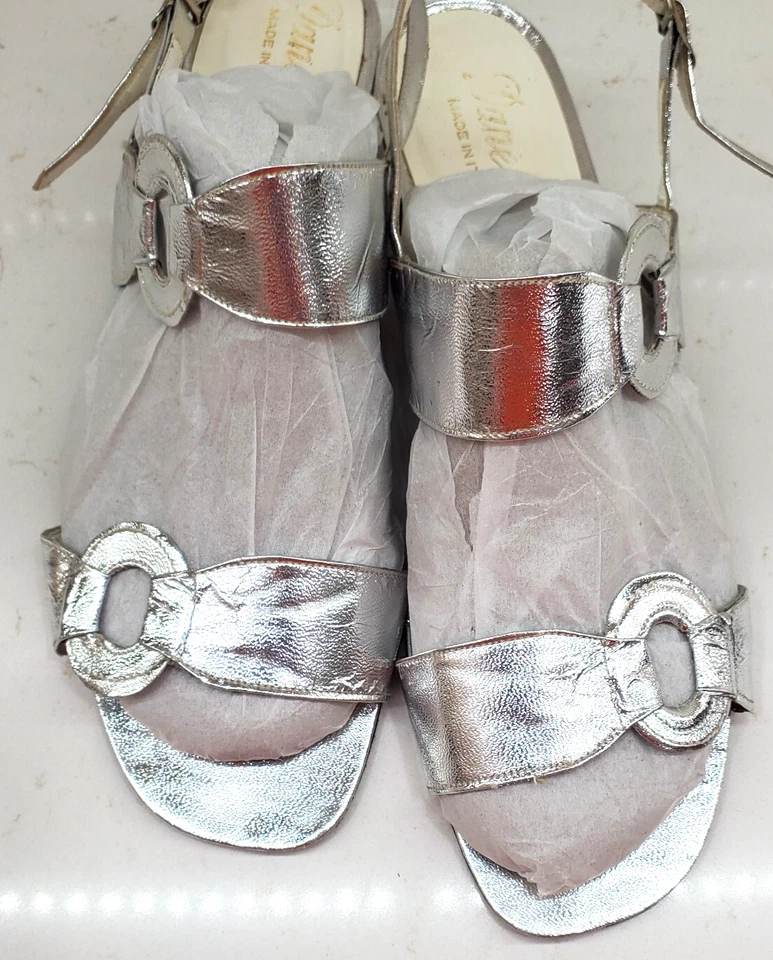 Винтажные сандалии Danelle Socialite серебристые ламинированная кожа сделано в Италии на низком каблуке - Изображение 3 из 4
