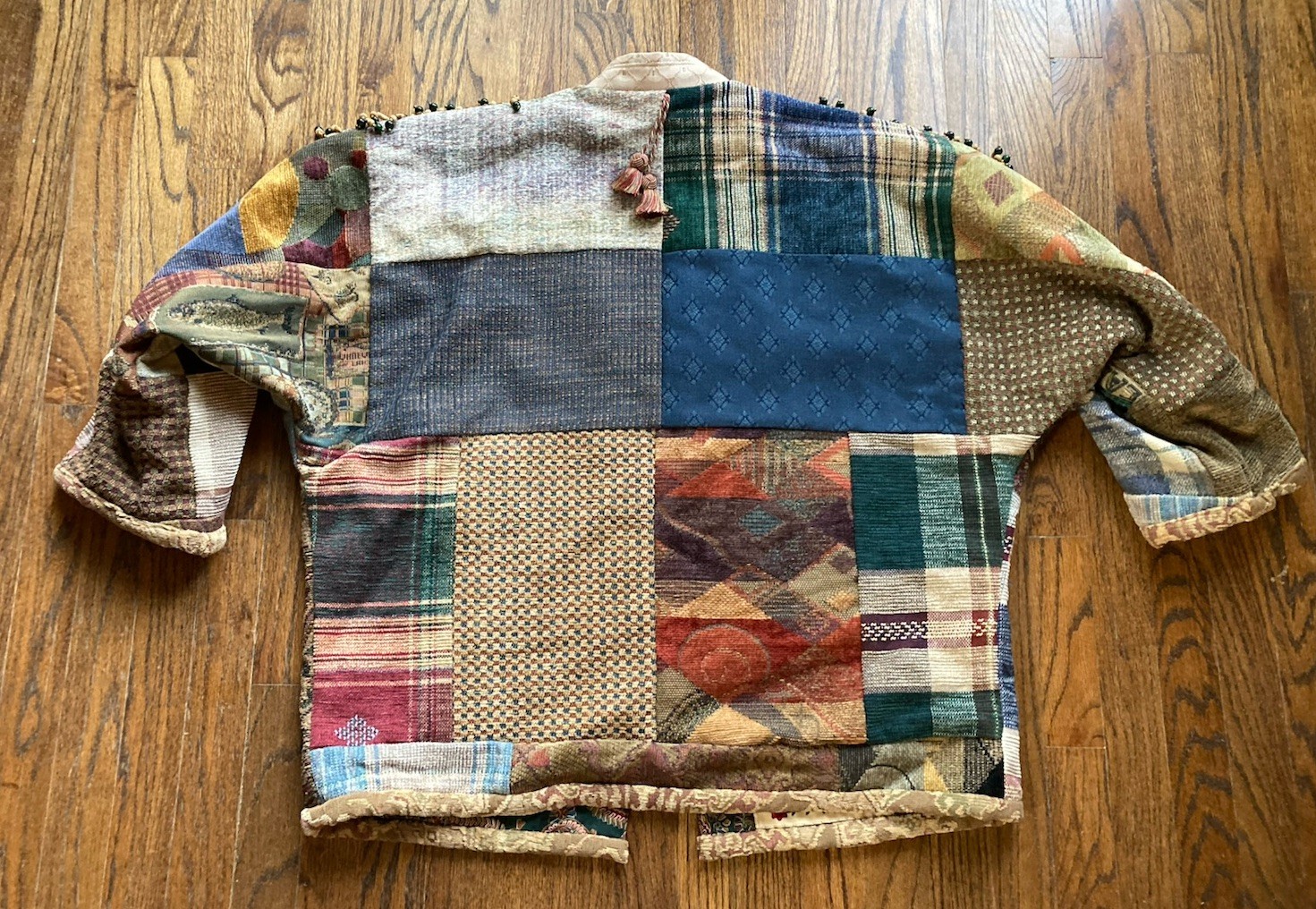 VTG Handmade Quilt Jacket Patchwork Boho Embellis… - image 10