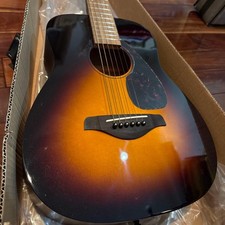 Yamaha acoustic guitar JR2
