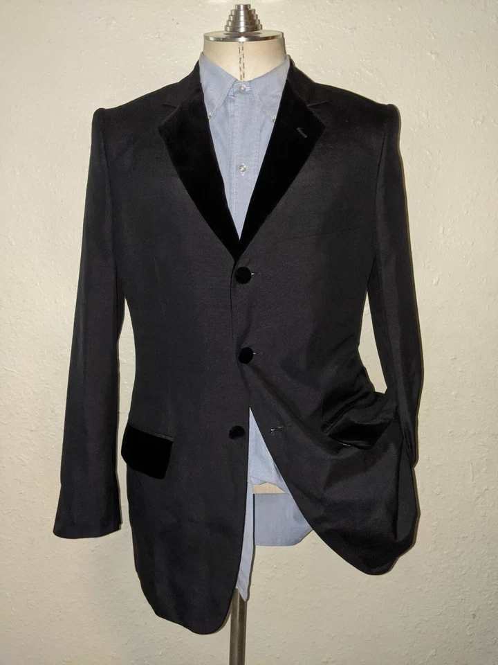 复古 36R ICONIC DOLCE & GABBANA 丝绸天鹅绒 Frock 像夹克外套燕尾服 — 第 2/4 张图片