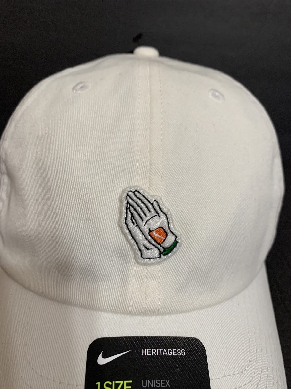Nike Golf Heritage 86 Masters Praying 