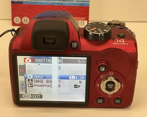 FAULTY - FUJIFILM Finepix Digital Bridge Camera S4300 - Red - Spares and Repair - Picture 5 of 14