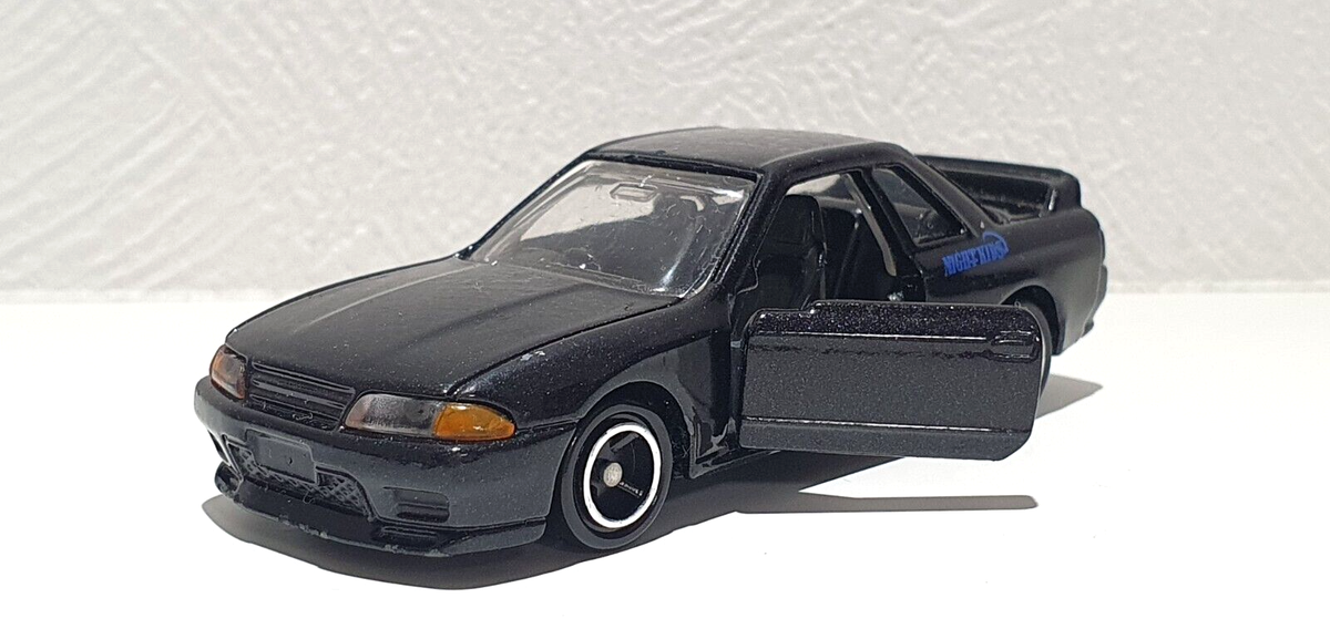 ミニカー Skyline GT-R (R32) Initial D AUTOart Aoshima 1/24 Initial D Nissan Skyline GT-R Rin Hojyo BNR32