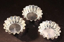 2 5/8" tartlet cake patty pan baking gelatin molds set of 3 fluted edge Sweden