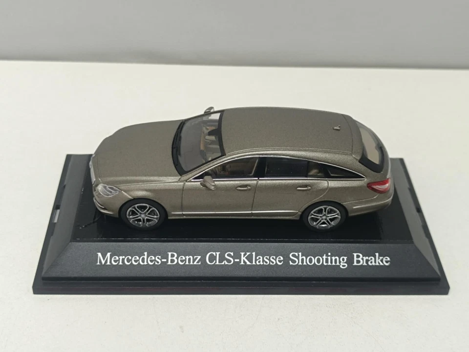 Mercedes-Benz CLS Klasse Shooting Brake 2010 - Norev 1:43 Usato - Immagine 2 di 4