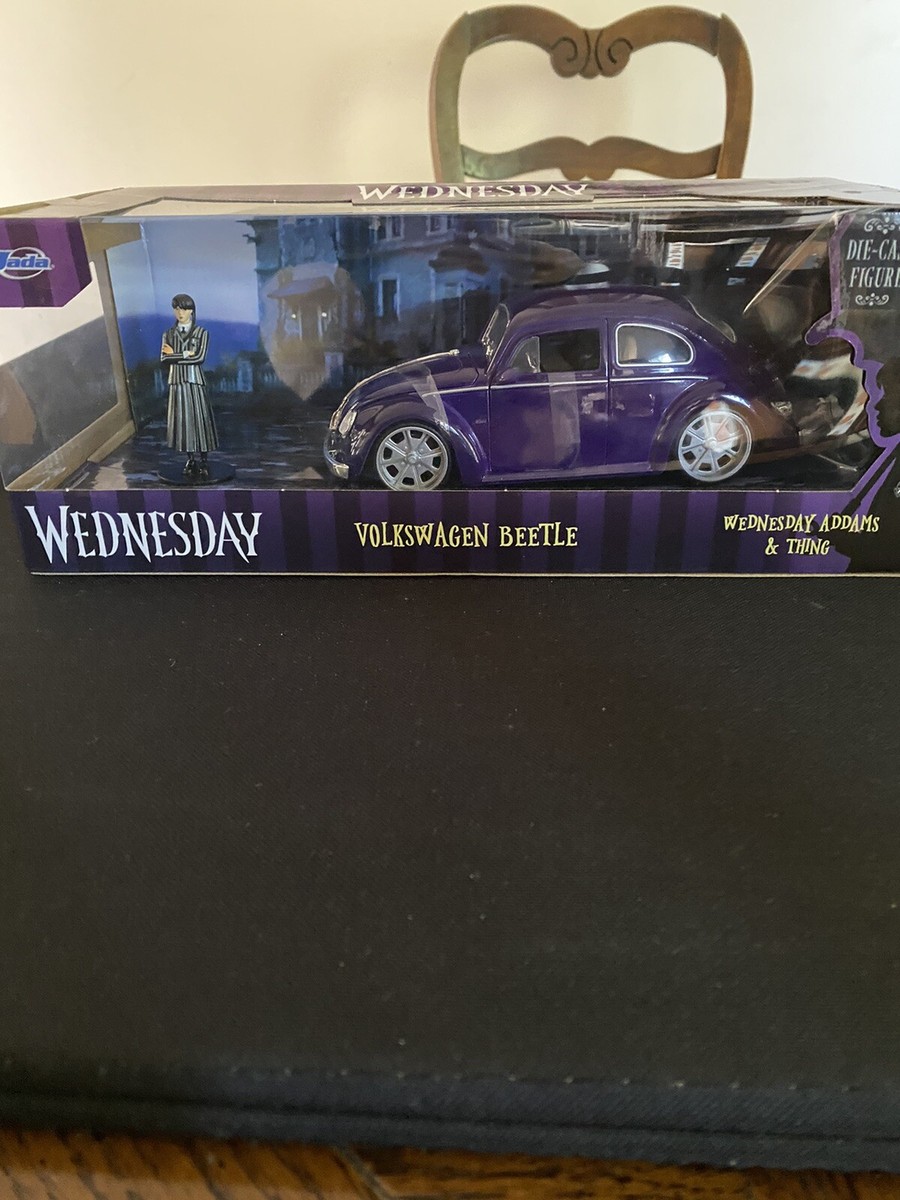 JADA 1:24 VOLKSWAGEN BEETLE WITH WEDNESDAY ADDAMS AND THING