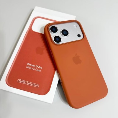 For iPhone 17 Pro Max 17 Pro 17 Original  Silicone Magnetic Case / Magsafe Cover
