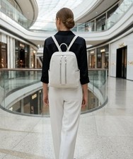 ZAINO DA DONNA SCAMOSCIATO BEIGE REGINA SCHRECKER BORSA MODA 2026 RS6051