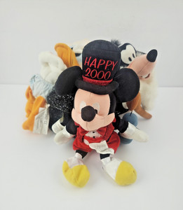 Club Disney Mini Bean Bag Millenium Plush Set of 3 in Hat Donald Goofy Mickey