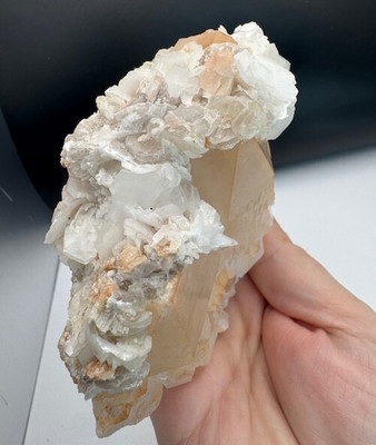 ID3712 Pink Quartz Points topped with White Petal Calcite 395g China