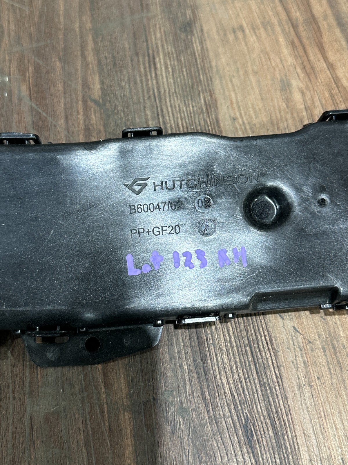 2018-2024 LAMBORGHINI URUS RIGHT AIR DUCT GUIDE OEM 4ML819726