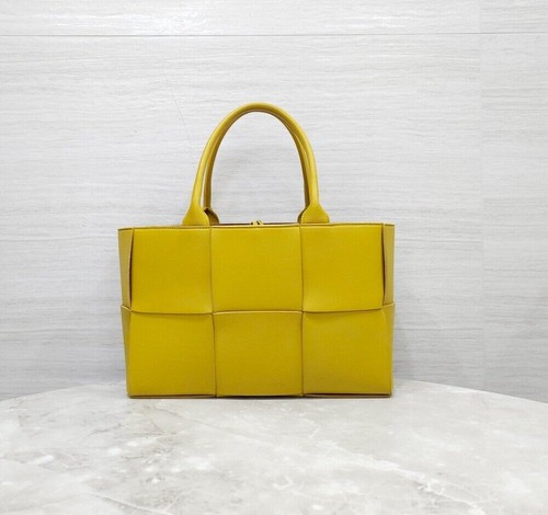 Bottega Veneta Leather Small Tote Bag 652867 156599843