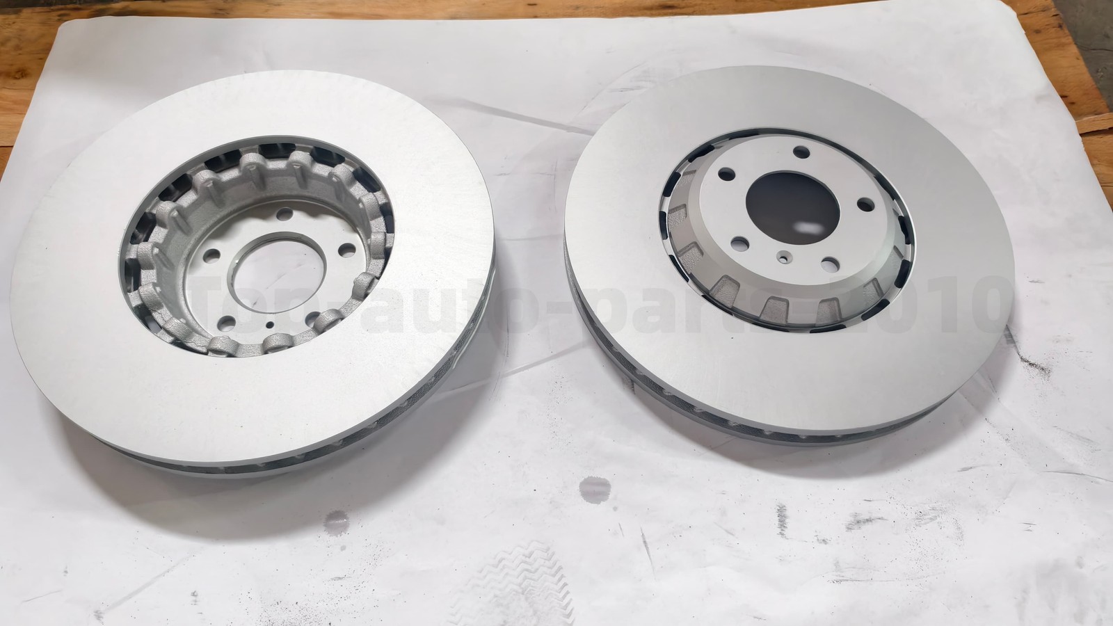 New For 2016-2023 Bentley Bentayga front rear brake pads and rotors US