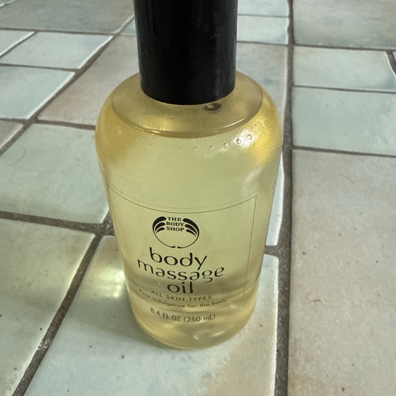 New Retired The Body Shop Body Massage Oil 8.4 Fl Oz 250 Ml