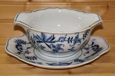 Blue Danube Blue Onion Gravy Boat or Sauce Bowl with Underplate, 8 3/8"