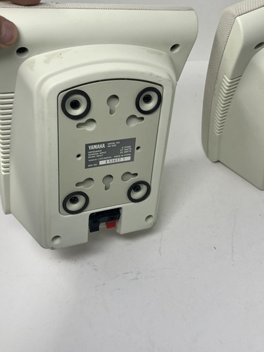 "Par de altavoces de audio Yamaha NS-E60 9"" blancos con cable" - Imagen 6 de 10