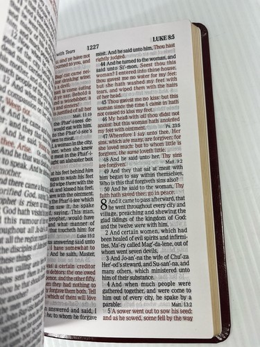 Holman Holy Bible KJV Large Print Personal Size Words of Christ in Red 1998 - Imagen 16 de 16