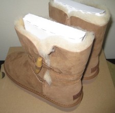 New UGG Australia Kids Ebony Chestnut Toggle Button Boots Size 6 Y