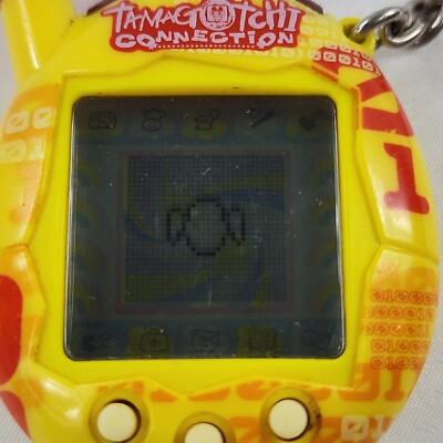 BANDAI Tamagotchi Connection V4 イエロー　未開封 Tamagotchi Connection V4 New Sealed Old Stock Vintage Rare
