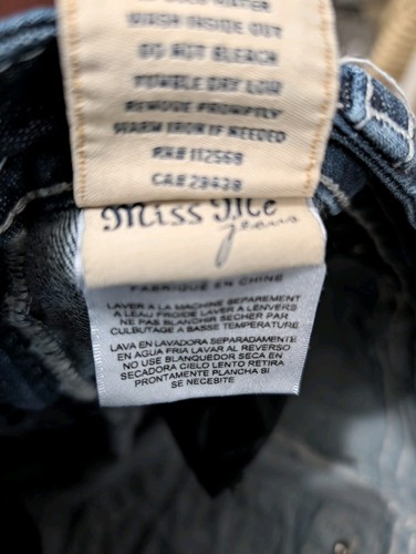 Miss Me Women's Dark Wash Blue Bootcut Jeans Aztec Sequin Size 30/34 - Picture 13 of 15
