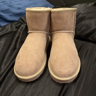 UGG Australia Classic Mini Shade Sand Women's Boots Size US 8