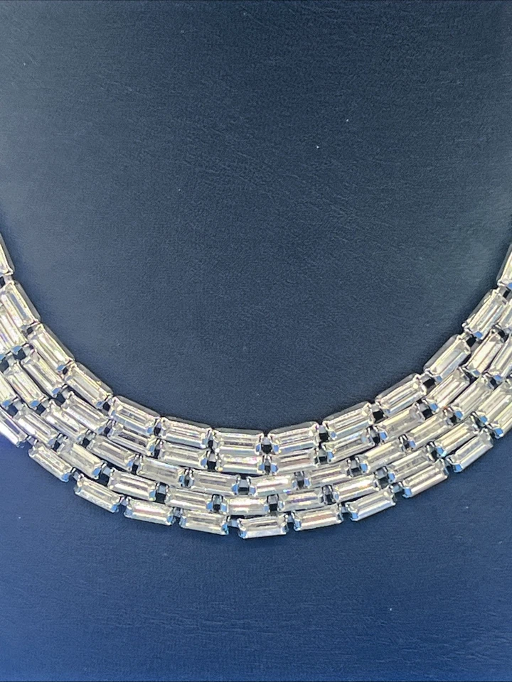 Collar gargantilla de cristal Anne Klein de 5 filas Foto 3 de 4