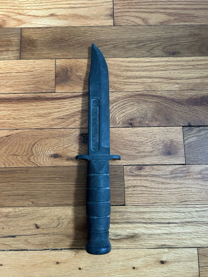 Cuchillo de entrenamiento de goma Cold Steel Foto 3 de 4