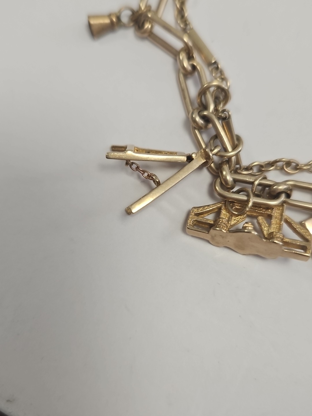 9ct Gold Vintage Charm Bracelet image 7