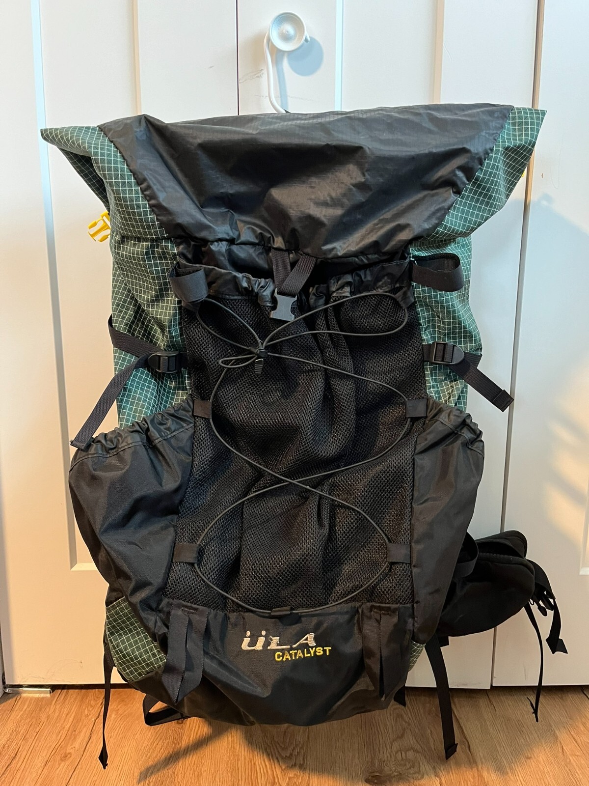 ULA Catalyst Backpack Size Medium Pack and Medium Hipbelt Backpacking