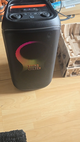 JBL PARTYBOX CLUB 120 - 5 Monate alt -160W- Neuwertig - Garantie - - Video 1 von 1