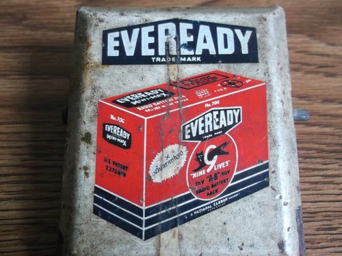Rare vintage "EVEREADY" Radio battery advertising paper clip of 50's. - Foto 6 di 11