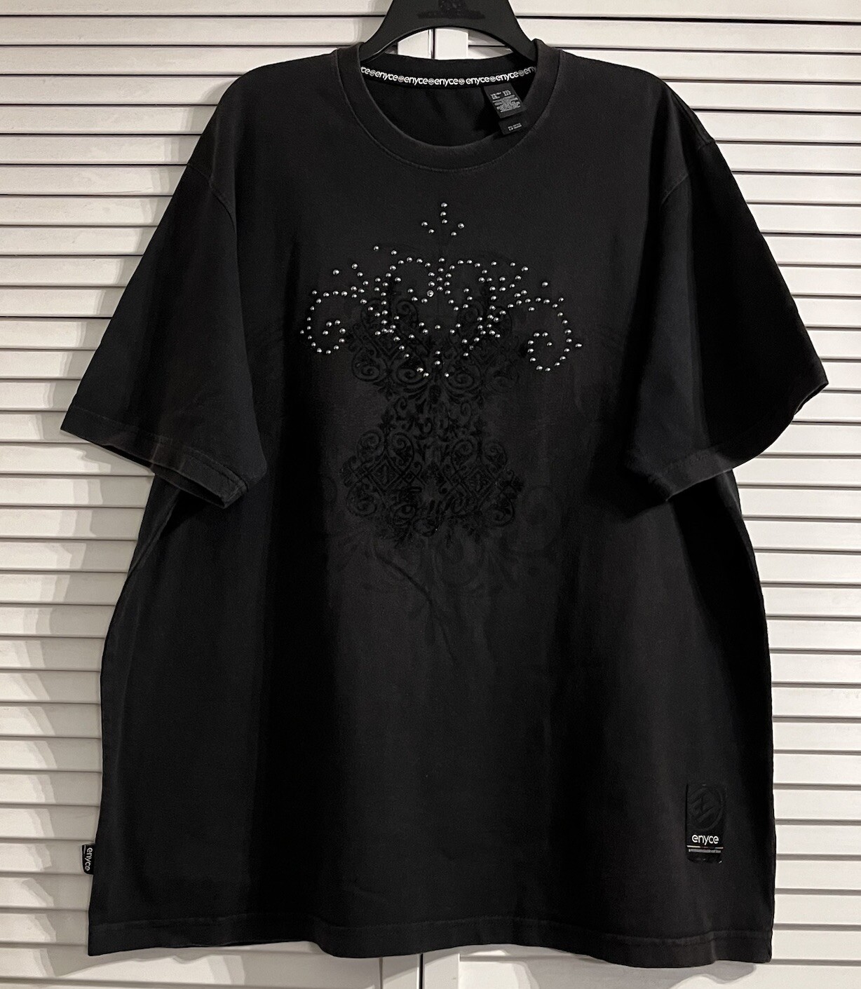 ENYCE Shirt Men’s Size 2XL Black Crown Short Sleeve Crew Neck T-Shirt Y2K