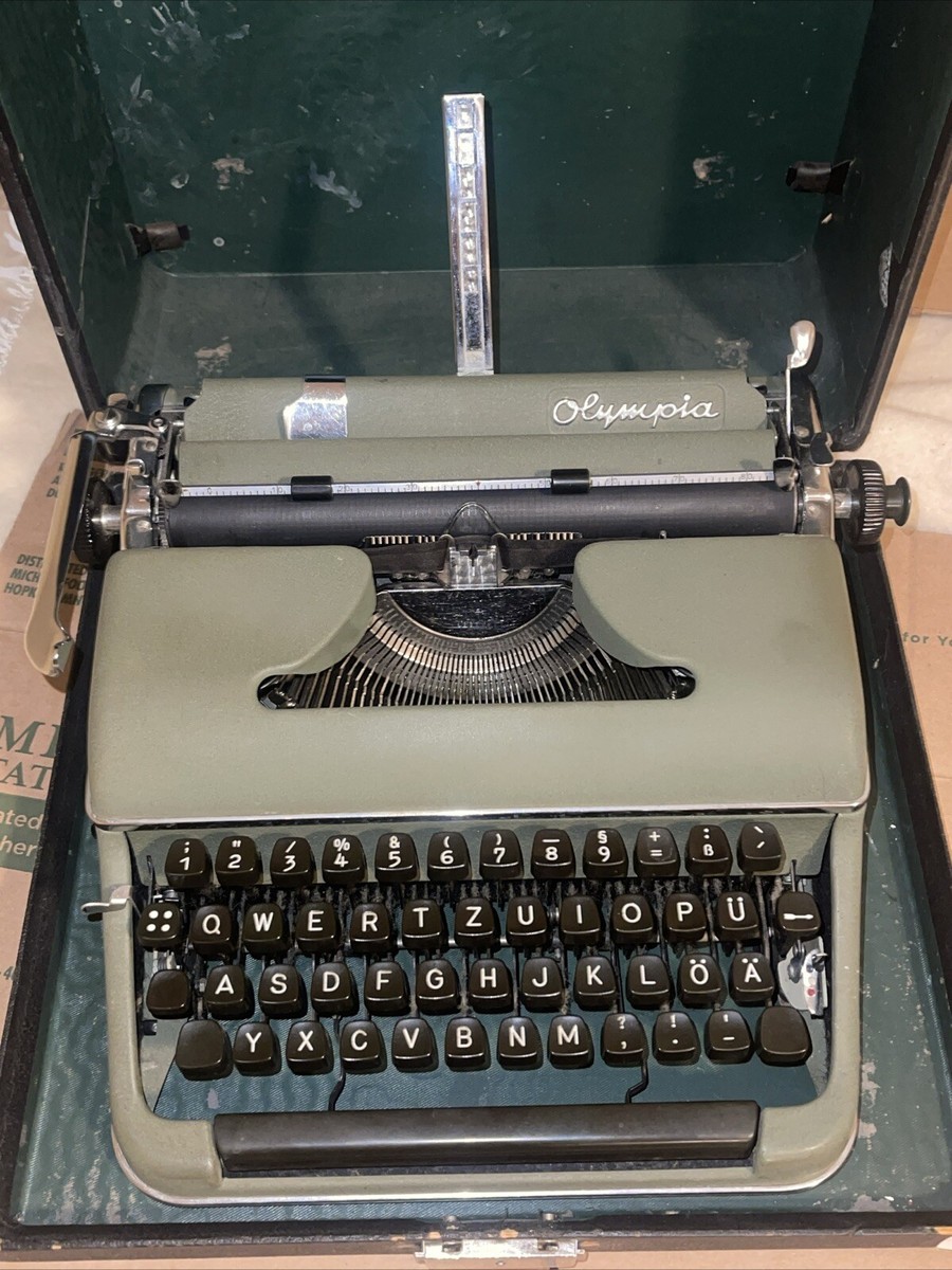 Olympia SM2 Typewriter in Original Case Antique Portable German