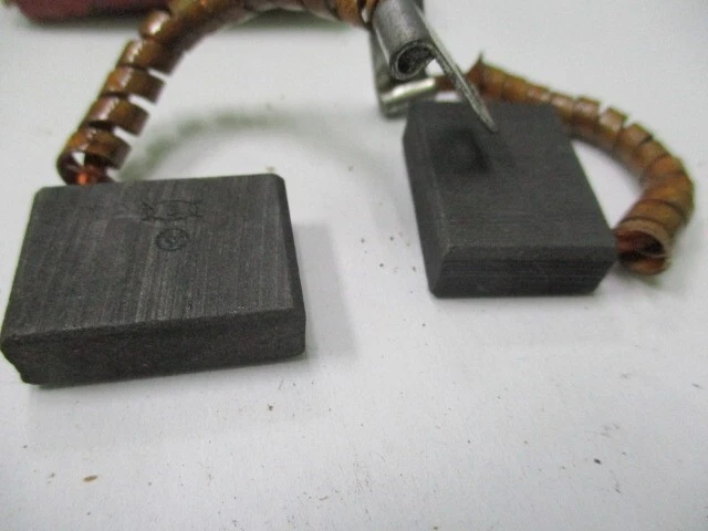 Cepillos generador Riley 2.5, Sunbeam Talbot, Jensen 541, Lucas C45 238061 Nuevo de Lote Antiguo Foto 3 de 4