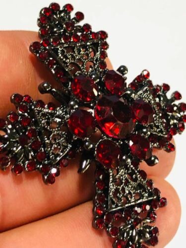 Gothic Red Crystal Black Maltese Cross Brooch Shawl Pin Vintage Style Jewellery - Picture 11 of 13