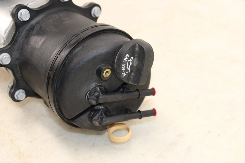 Chevrolet Corvette 2014-2018 depósito de tanque de aceite de cárter seco OEM MM98 Foto 2 de 4