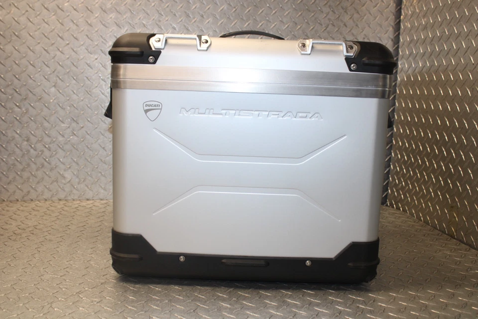 Оригинальный корзина для правой руки Ducati Multistrada 1200/1260 Enduro/Pro 69822441aa - Изображение 4 из 4