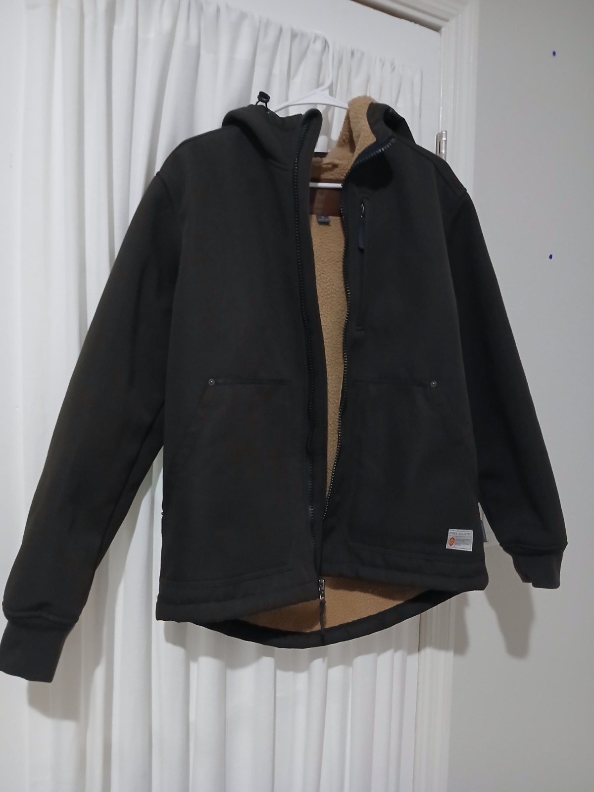 New FREE County Men's Small Jacket