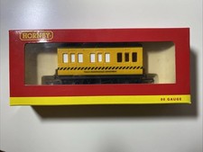 Hornby OO Gauge R296 Track Maintenance Department Rail Cleaning Coach BOXED