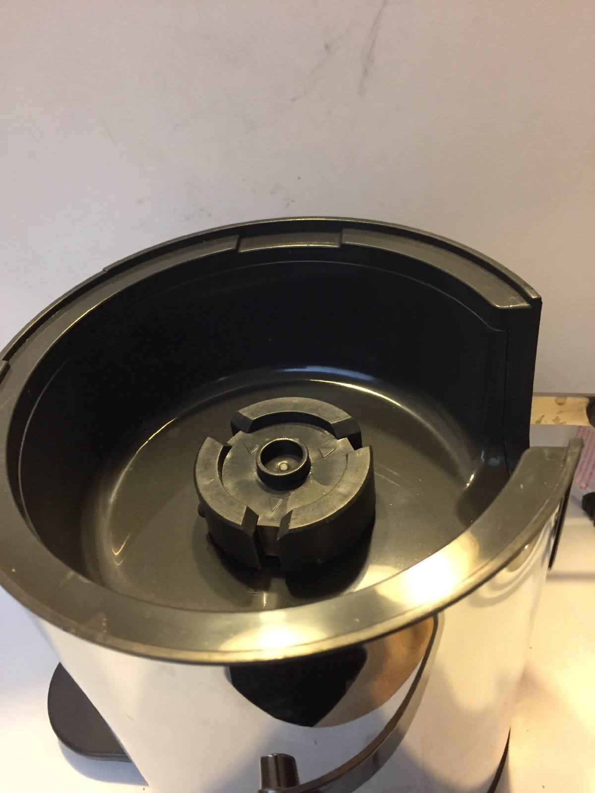 Bella High Power Juice Extractor by Sensio Model XJ12405 Replacement