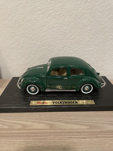 1951 VOLKSWAGEN EXPORT SEDAN - MAISTO 