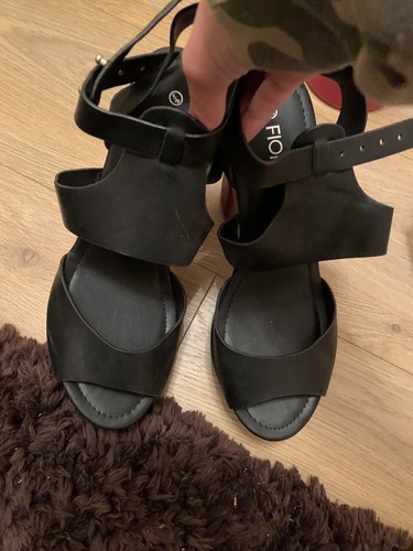 MATALAN Fiore Chunky Black Heeled Faux 